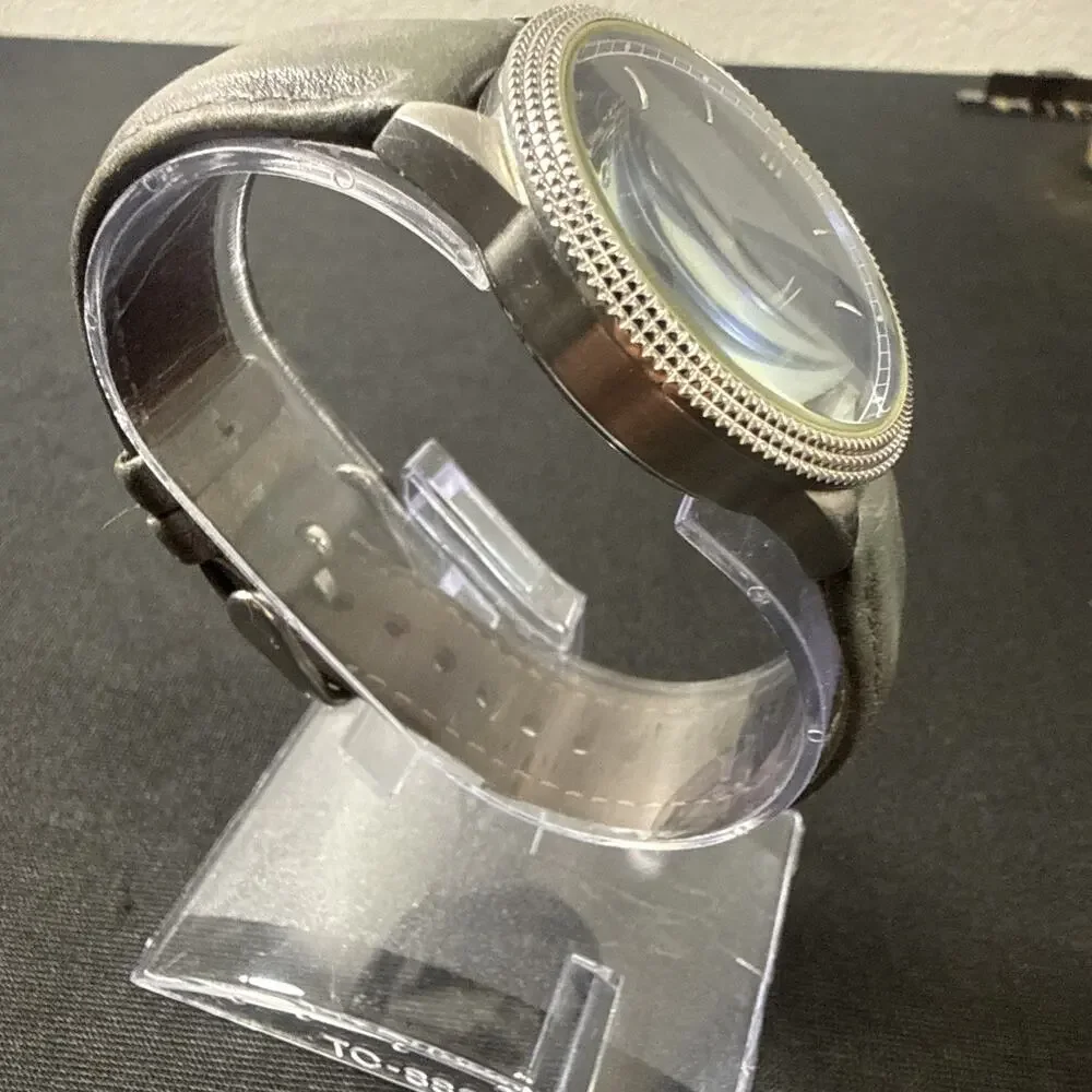 Fossil up auction
